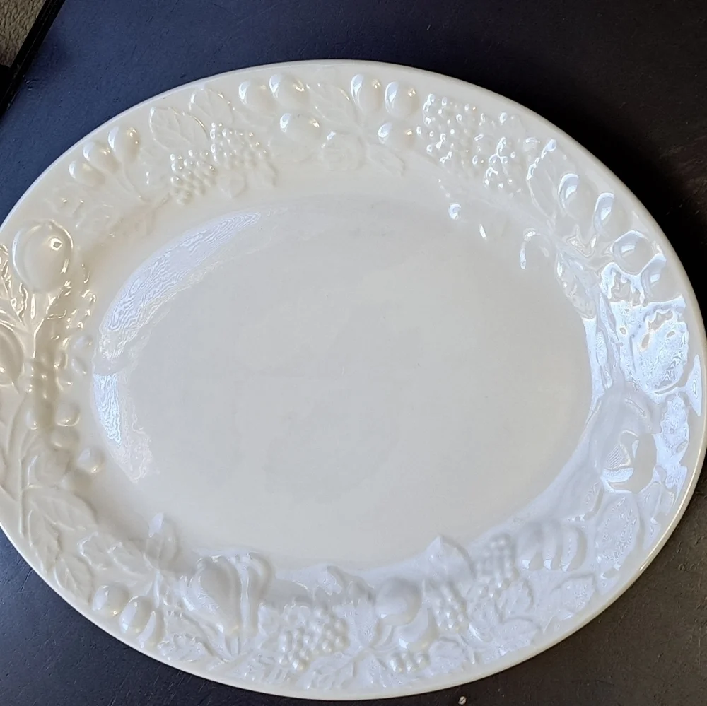 Gibson China Turkey Platter   Size 13